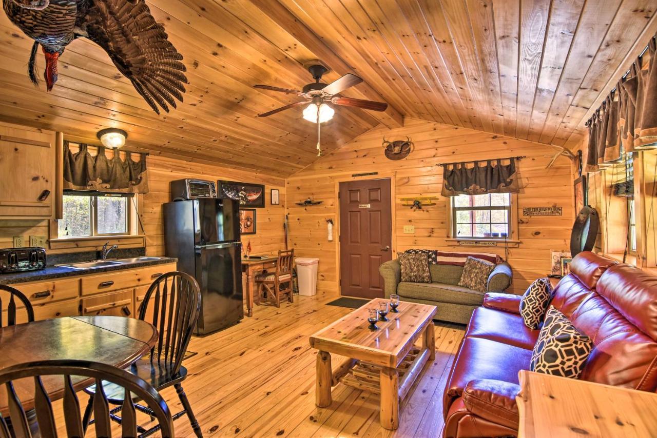 Вилла Pet-Friendly Semper Fi Cabin With Fire Pit! Parsons Экстерьер фото