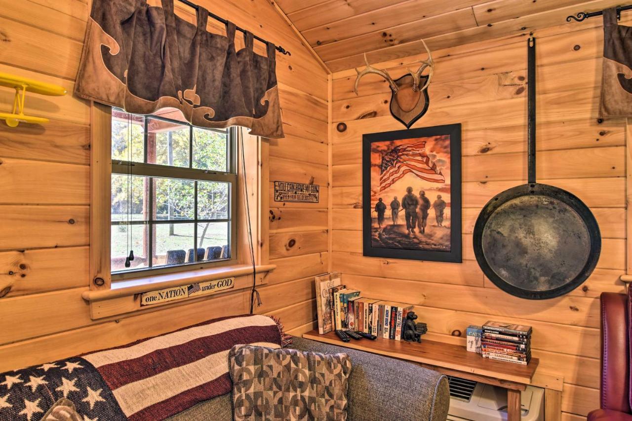 Вилла Pet-Friendly Semper Fi Cabin With Fire Pit! Parsons Экстерьер фото